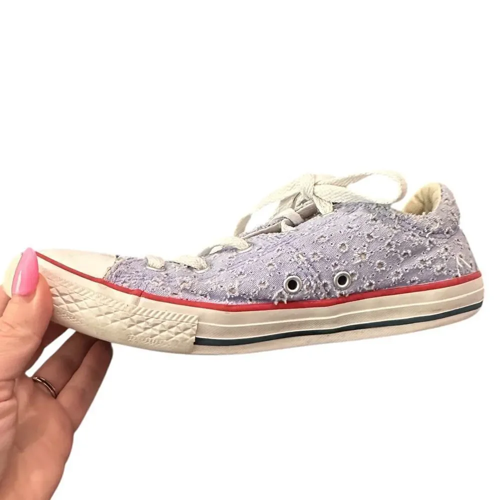 Converse Lavender Eyelet Lace Low Tops Youth 4 / Women’s 5.5